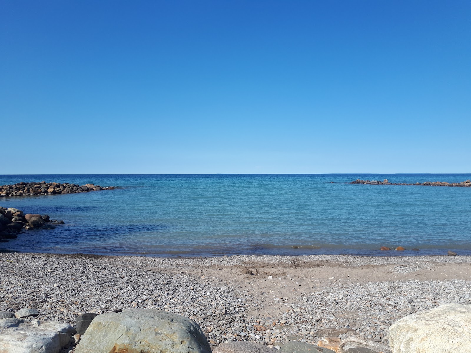 Φωτογραφία του Christie Beach με μακρά ευθεία ακτή