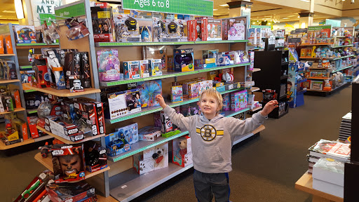 Book Store «Barnes & Noble», reviews and photos, 235 Daniel Webster Hwy, Nashua, NH 03060, USA