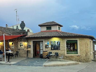 Restaurante La Tinaja - Plaza Castillo, S/N, 37246 Sobradillo, Salamanca, Spain