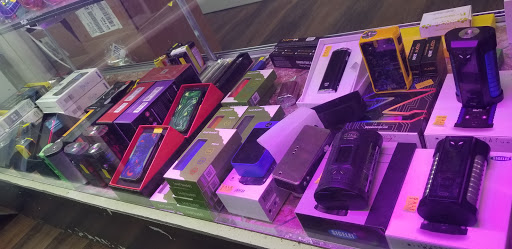 Tobacco Shop «Smoke Plus», reviews and photos, 620 SE Everett Mall Way # 500, Everett, WA 98208, USA