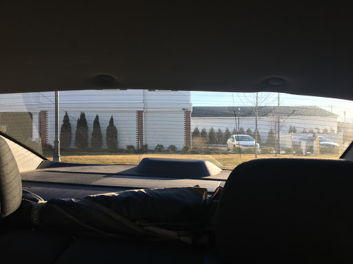 Car Wash «Personal Touch Milford Full Service Car Care», reviews and photos, 1020 Bridgeport Ave, Milford, CT 06460, USA