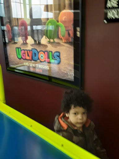 Movie Theater «Rave Cinemas Flint West», reviews and photos, 1591 S Graham Rd, Flint, MI 48532, USA