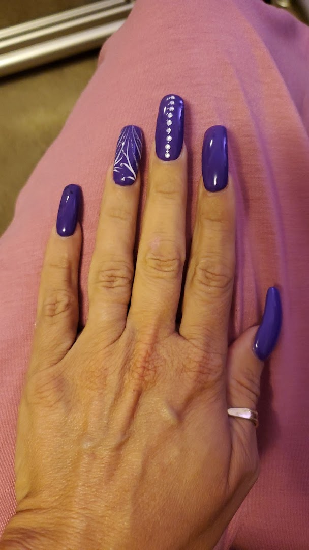 Regal Nails, Salon & Spa