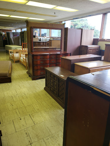 Thrift Store «H2O Help & Hope To Others», reviews and photos, 451 SE Maple St, Dallas, OR 97338, USA