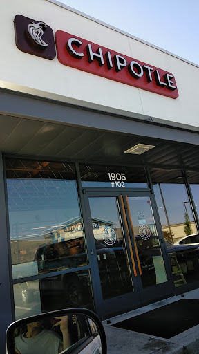 Mexican Restaurant «Chipotle Mexican Grill», reviews and photos, 1905 S 1st St, Yakima, WA 98903, USA