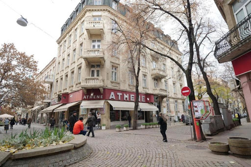 Deluxe rooms in the middle of the downtown