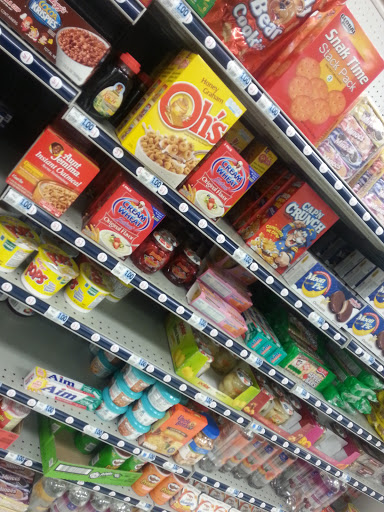 Shopping Mall «Penn Station Shopping Center», reviews and photos, 5600 Silver Hill Rd, District Heights, MD 20747, USA