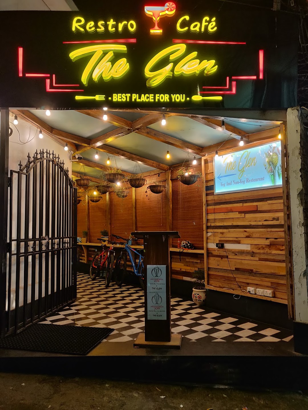 The Glen, Restro & Bar