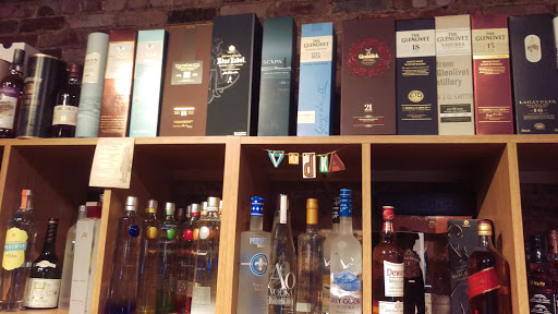 Wine Store «La Bella Vita Wines & Liquors», reviews and photos, 175 Wooster St, New Haven, CT 06511, USA