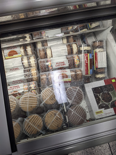 Ice Cream Shop «Carvel», reviews and photos, 324 Connecticut Ave, Norwalk, CT 06854, USA