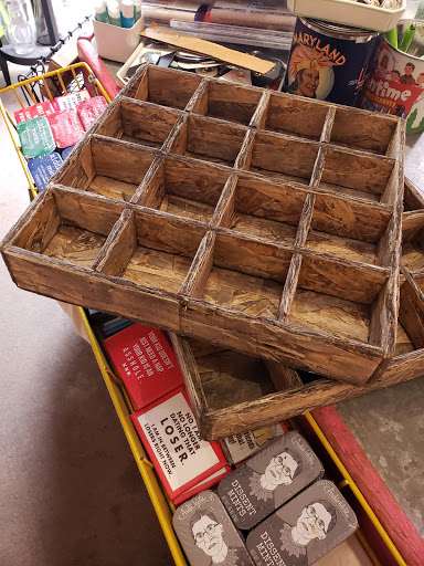 Gift Shop «Cockadoodledoo Gifts of Bryn Mawr», reviews and photos, 403 Cedar Lake Rd S, Minneapolis, MN 55405, USA