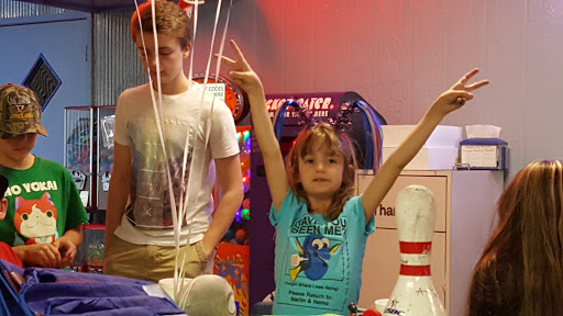 Bowling Alley «Lucky Strike Lanes», reviews and photos, 1904 S Anderson St, Elwood, IN 46036, USA