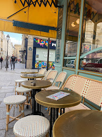 Atmosphère du Restaurant français Brasserie Dubillot à Paris - n°18