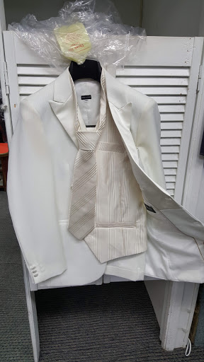 Home Goods Store «Save-A-Thon Stores», reviews and photos, 824 Flatbush Ave, Brooklyn, NY 11226, USA