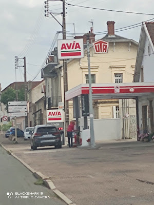 AVIA à Paray-le-Monial