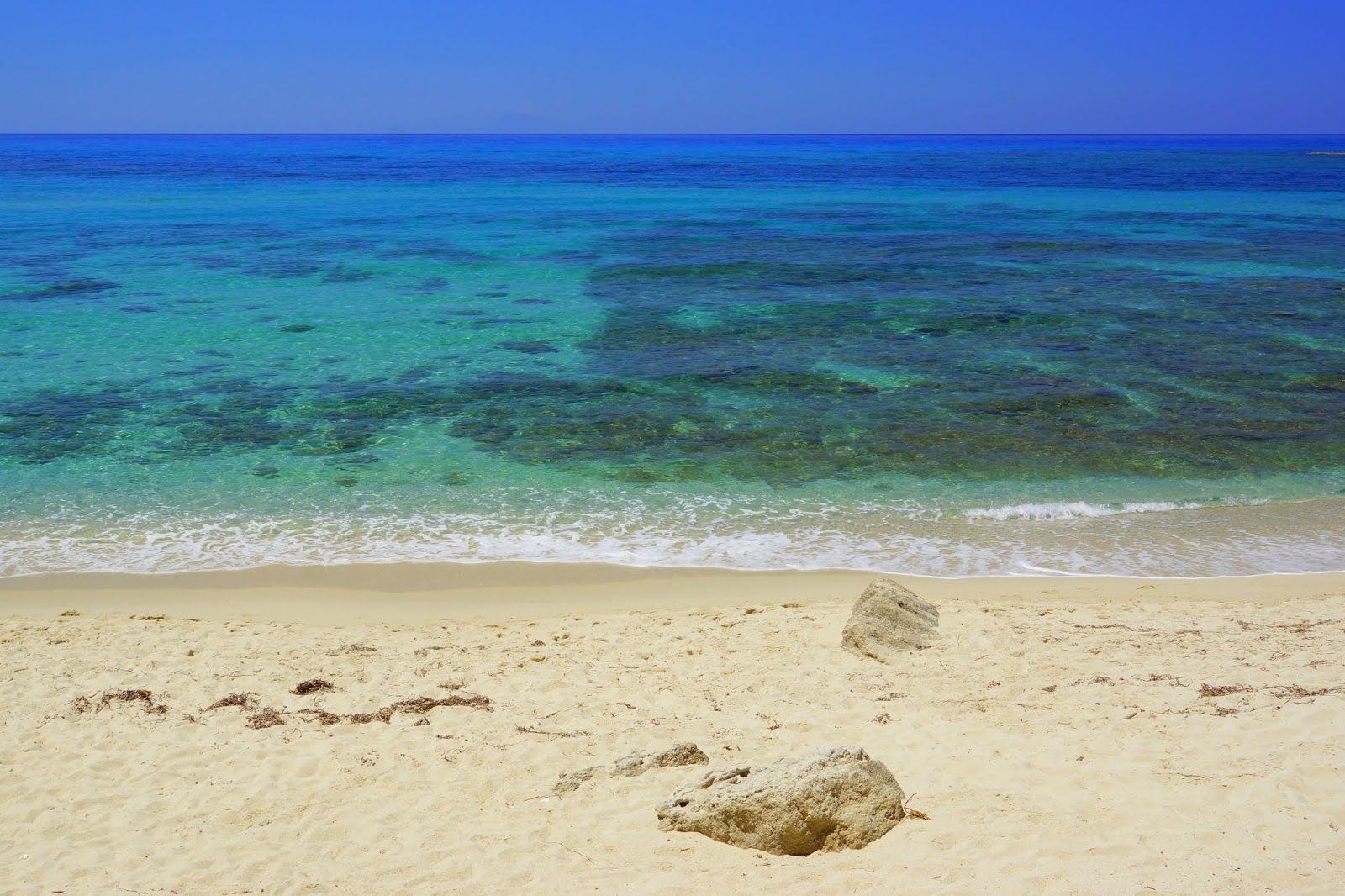 Foto von Ricadi beach mit kleine bucht