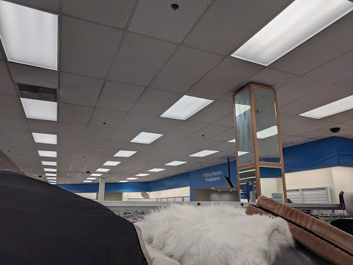 Clothing Store «Ross Dress for Less», reviews and photos, 13510 Whittier Blvd, Whittier, CA 90605, USA