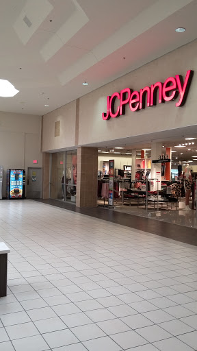 Shopping Mall «Golden Triangle Mall», reviews and photos, 2201 S Interstate 35 E, Denton, TX 76205, USA