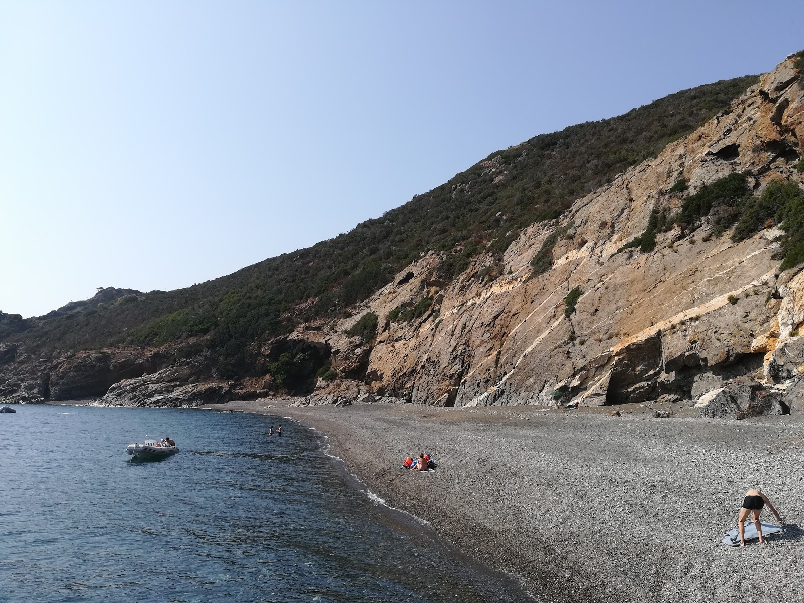 Foto von Ginevro Beach mit eine gerade küstenlinie