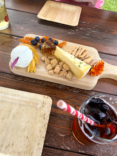 Cider Mill «Virtue Cider», reviews and photos, 2170 62nd St, Fennville, MI 49408, USA