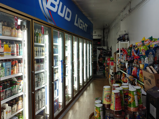 Liquor Store «Commerce Liquor», reviews and photos, 9936 Commerce Ave, Tujunga, CA 91042, USA