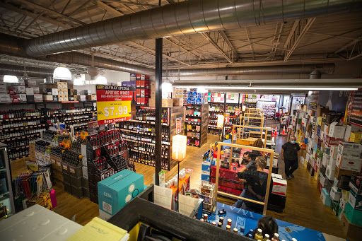 Liquor Store «BevMax», reviews and photos, 835 E Main St, Stamford, CT 06902, USA
