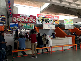 Mercado De Frutas Y Legumbres Otavalo