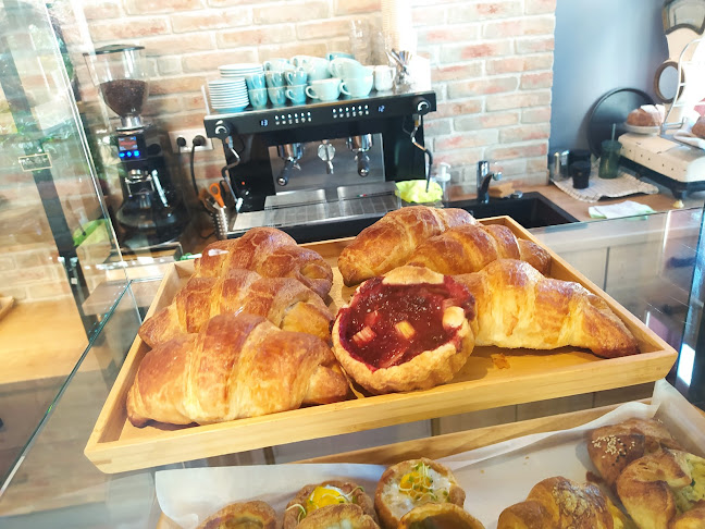 Mákmoiselle Pékség - Pékség