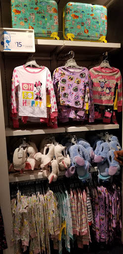 Toy Store «Disney Store», reviews and photos, 400 Premium Outlets Dr, Monroe, OH 45050, USA