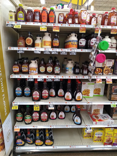 Grocery Store «Hannaford Supermarket», reviews and photos, 301 Pleasant St, Dracut, MA 01826, USA