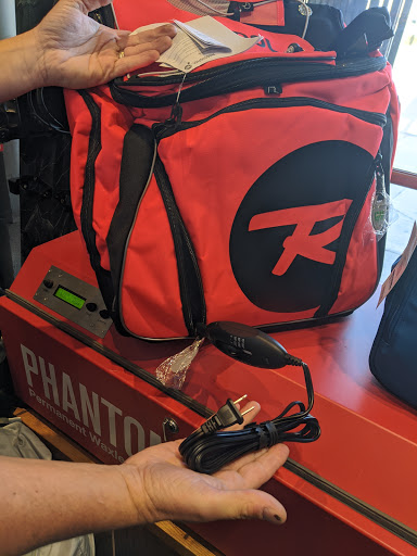 Sporting Goods Store «Sports LTD», reviews and photos, 22642 Ventura Blvd, Woodland Hills, CA 91364, USA