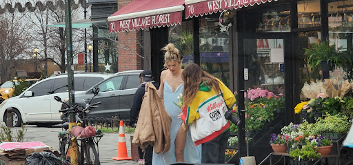 Florist «West Village Florist», reviews and photos, 70 Greenwich Ave, New York, NY 10011, USA