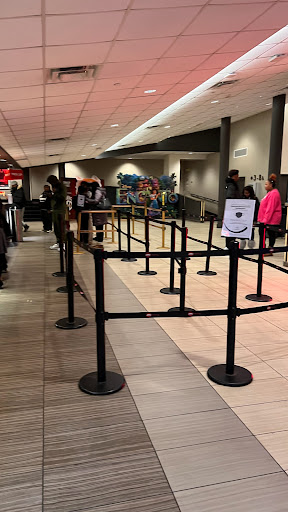 Movie Theater «AMC Roosevelt Field 8», reviews and photos, 630 Old Country Rd, Garden City, NY 11530, USA