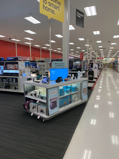 Department Store «Target», reviews and photos, 2401 Coulee Rd, Hudson, WI 54016, USA