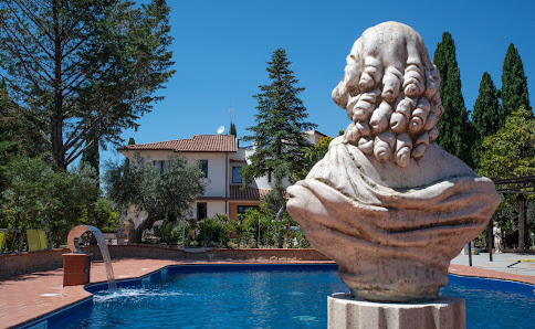 Resort Villa Niscima Via Santa Rosalia, 93100 Caltanissetta CL, Italia