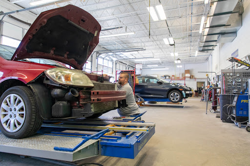 Auto Body Shop «Schaefer Autobody Centers - Columbia, MO», reviews and photos, 1306 N Creasy Springs Rd, Columbia, MO 65202, USA