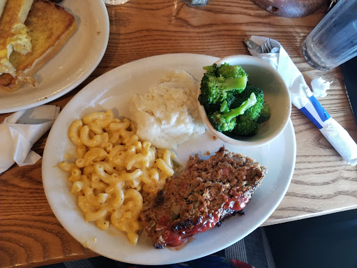 American Restaurant «Cracker Barrel Old Country Store», reviews and photos, 1048 South St #40, Wrentham, MA 02093, USA