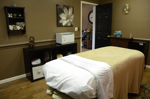 Day Spa «Blades Salon & Day Spa», reviews and photos, 231 N Main St, Madisonville, KY 42431, USA
