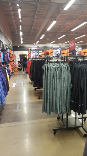 Sporting Goods Store «Nike Factory Store», reviews and photos, 6800 N 95th Ave #590, Glendale, AZ 85301, USA