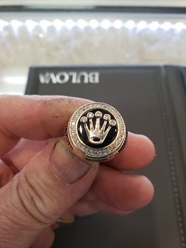 Jeweler «Marlowe Credit Jewelers», reviews and photos, 16055 Cross Bay Blvd, Jamaica, NY 11414, USA