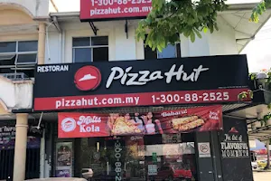 Pizza Hut Delivery Sepanggar image