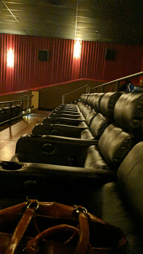 Movie Theater «Regal Cinemas Coldwater Crossing 14», reviews and photos, 211 W Washington Center Rd, Fort Wayne, IN 46825, USA