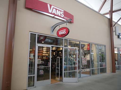 Vans, 10600 Quil Ceda Blvd #0660, Tulalip, WA 98271, USA, 