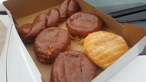 Donut Shop «Kountry Donuts», reviews and photos, 102 S Main St, Grapevine, TX 76051, USA