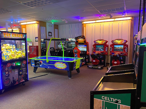 Outlet Mall «Seaside Factory Outlet Center», reviews and photos, 1111 N Roosevelt Dr, Seaside, OR 97138, USA