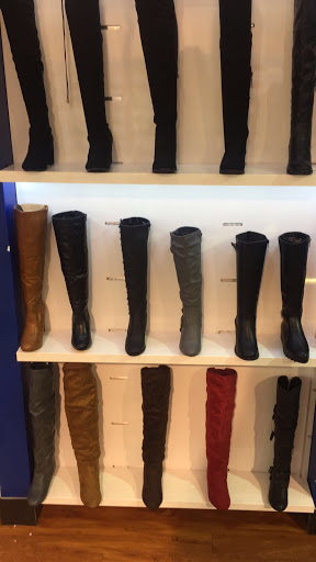 Shoe Store «Shiekh Shoes», reviews and photos, 401 NE Northgate Way #527, Seattle, WA 98125, USA