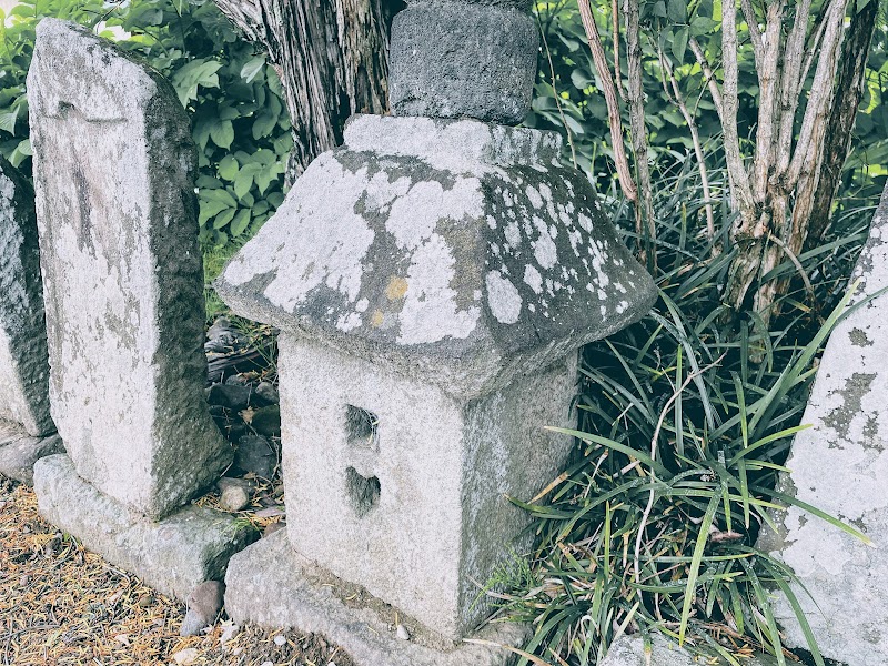 石祠