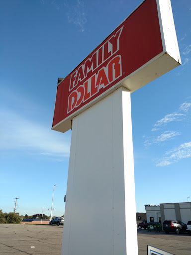 Dollar Store «Family Dollar», reviews and photos, 818 S Front St, Mankato, MN 56001, USA