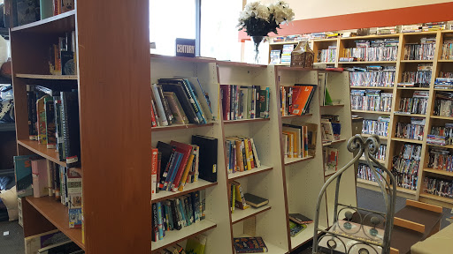 Thrift Store «Goodwill», reviews and photos, 26883 Bouquet Canyon Rd, Santa Clarita, CA 91350, USA