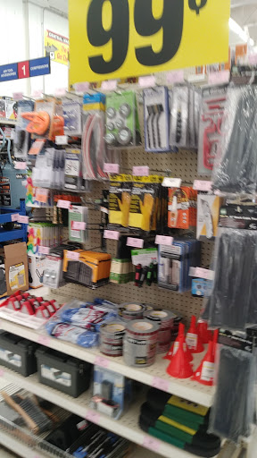 Hardware Store «Harbor Freight Tools», reviews and photos, 1704 E Belt Line Rd, Richardson, TX 75081, USA